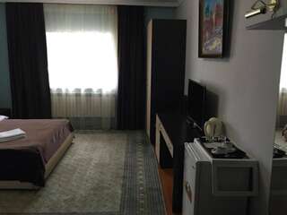 Отель Mini-Hotel Pulsar Нур-Султан Просторный двухместный номер с 2 отдельными кроватями-5