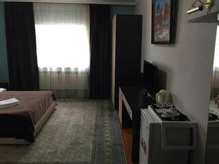 Отель Mini-Hotel Pulsar Нур-Султан Просторный двухместный номер с 2 отдельными кроватями-15